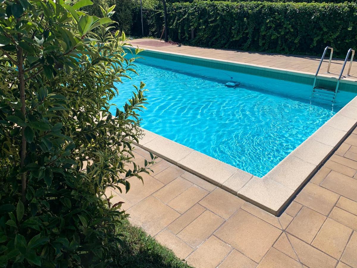 Apartment Charme And Relax With Garden And Swimming Pool Дезенцано-дель-Гарда Екстер'єр фото